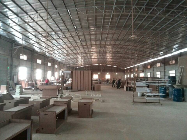 El taller de producción de la fábrica de exhibiciones